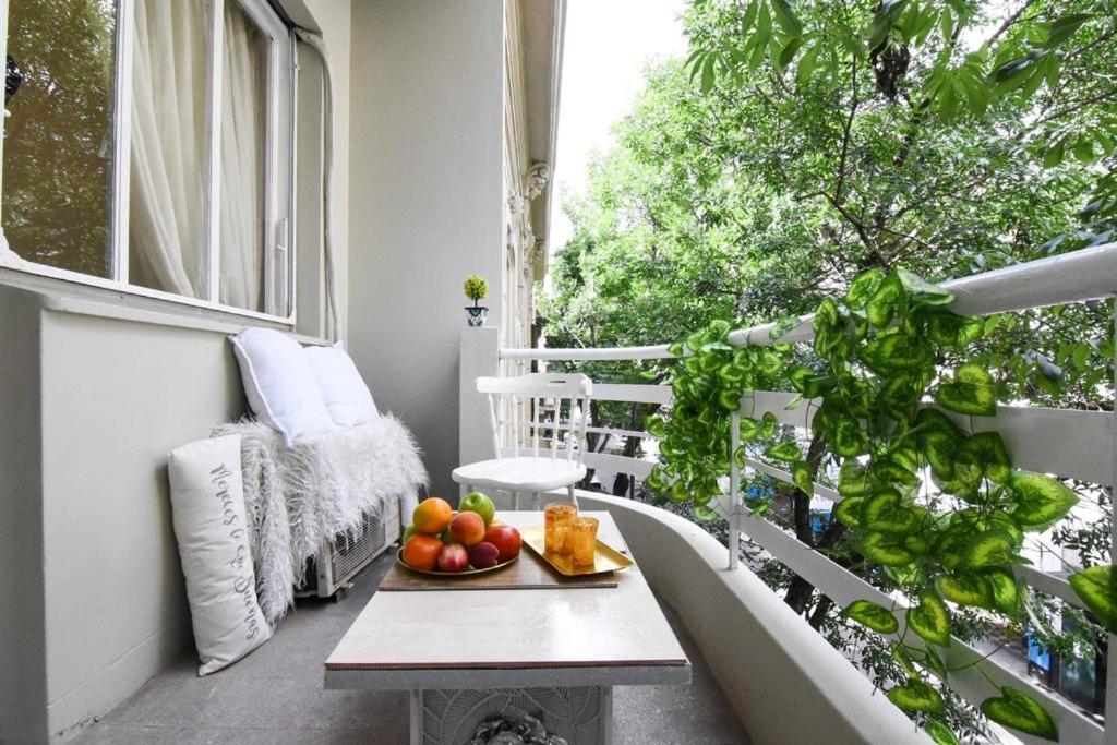 Dpto. En Recoleta: Calido, Proximo Y Confortable Buenos Aires Exterior foto